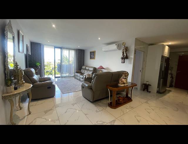 3 BEDROOM APARTMENT FOR SALE IN WINDERMERE
